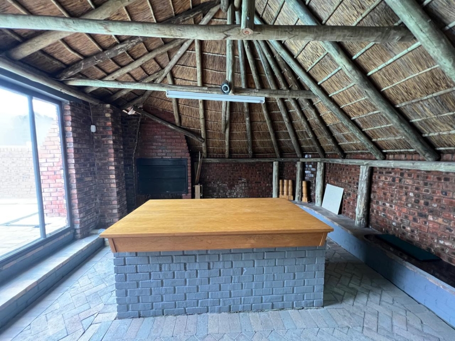 6 Bedroom Property for Sale in Brymore Eastern Cape